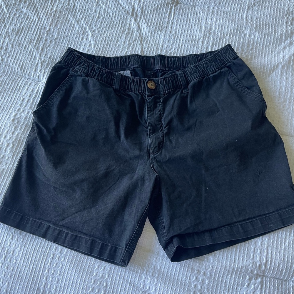 chubbies Black Flat-Front Casual Shorts